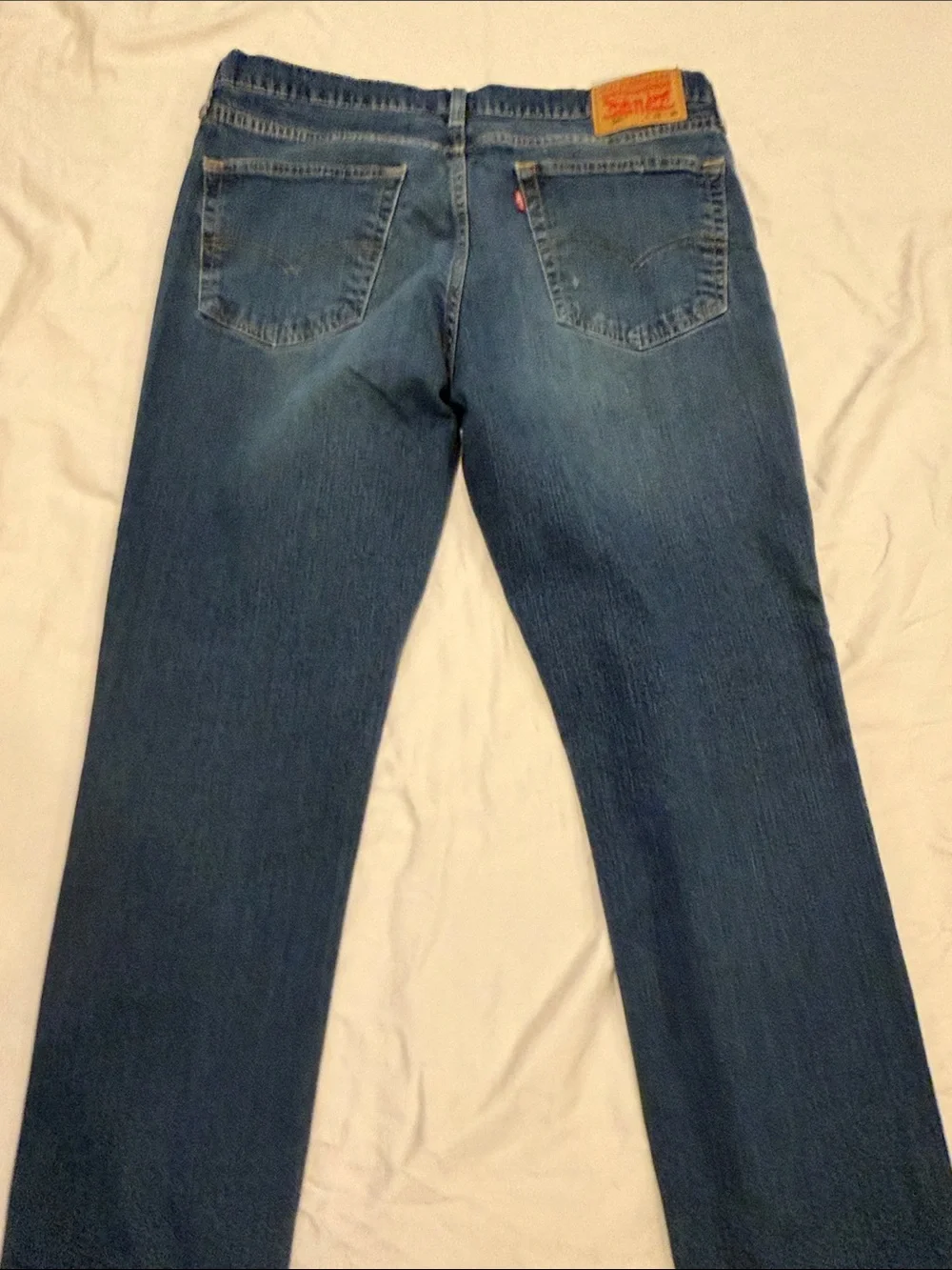 Levi's Men's Straight Jeans in Medium Blue Wash